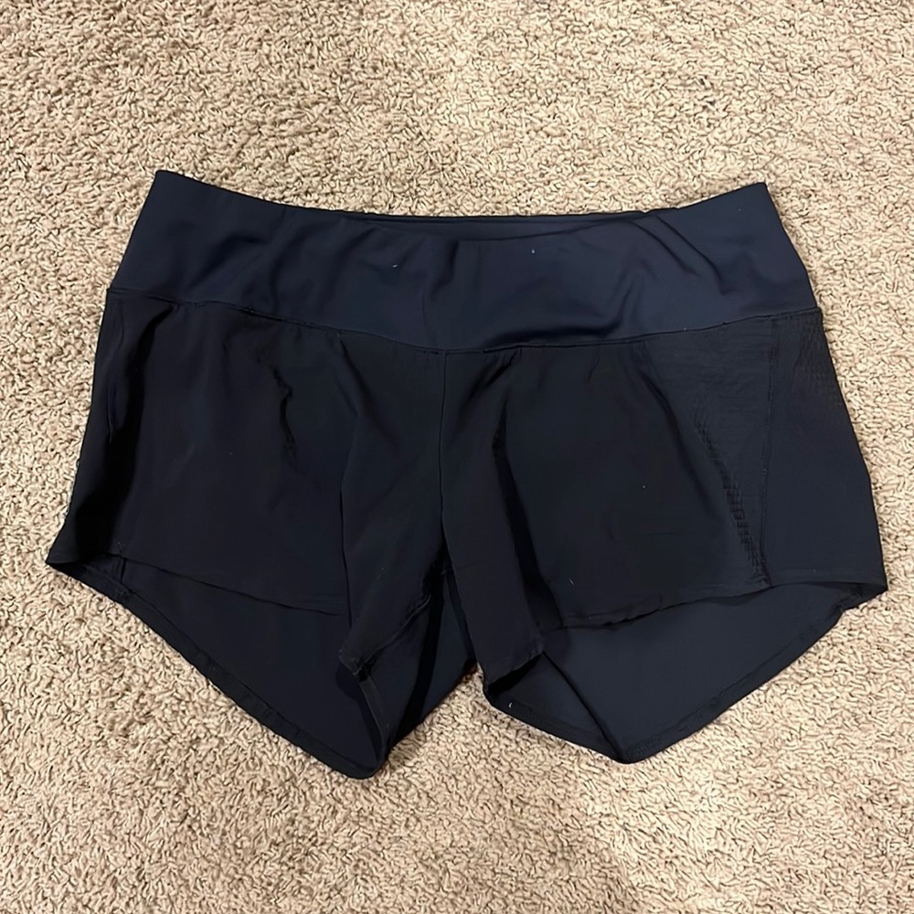 Oiselle Black Size 8 Roga Shorts.
